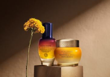 GODDELIJKE JEUGDIGHEID MET IMMORTELLE