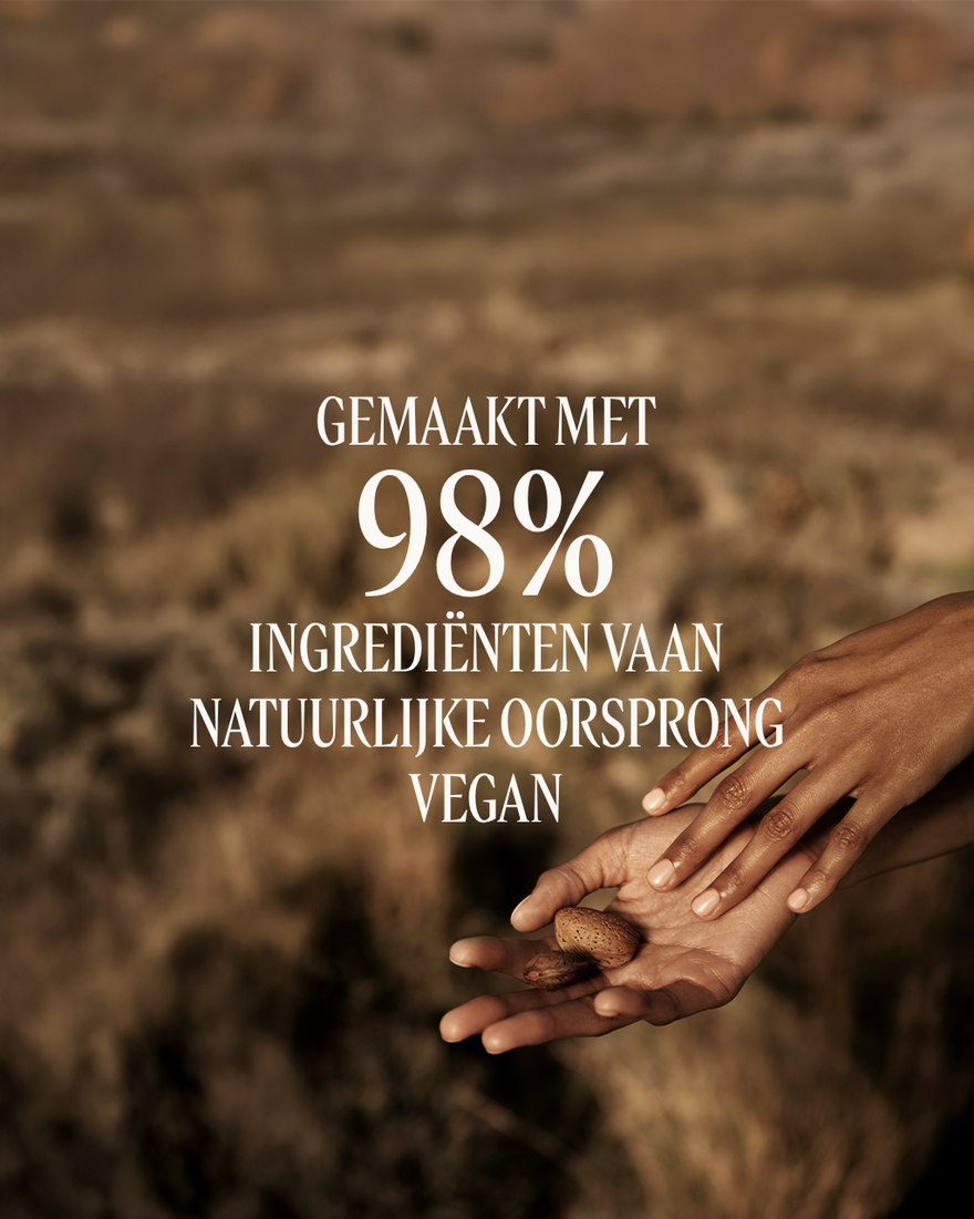 Weergave afbeelding 4/8 van product Almond Glinsterende Lichaamsolie, , RECT